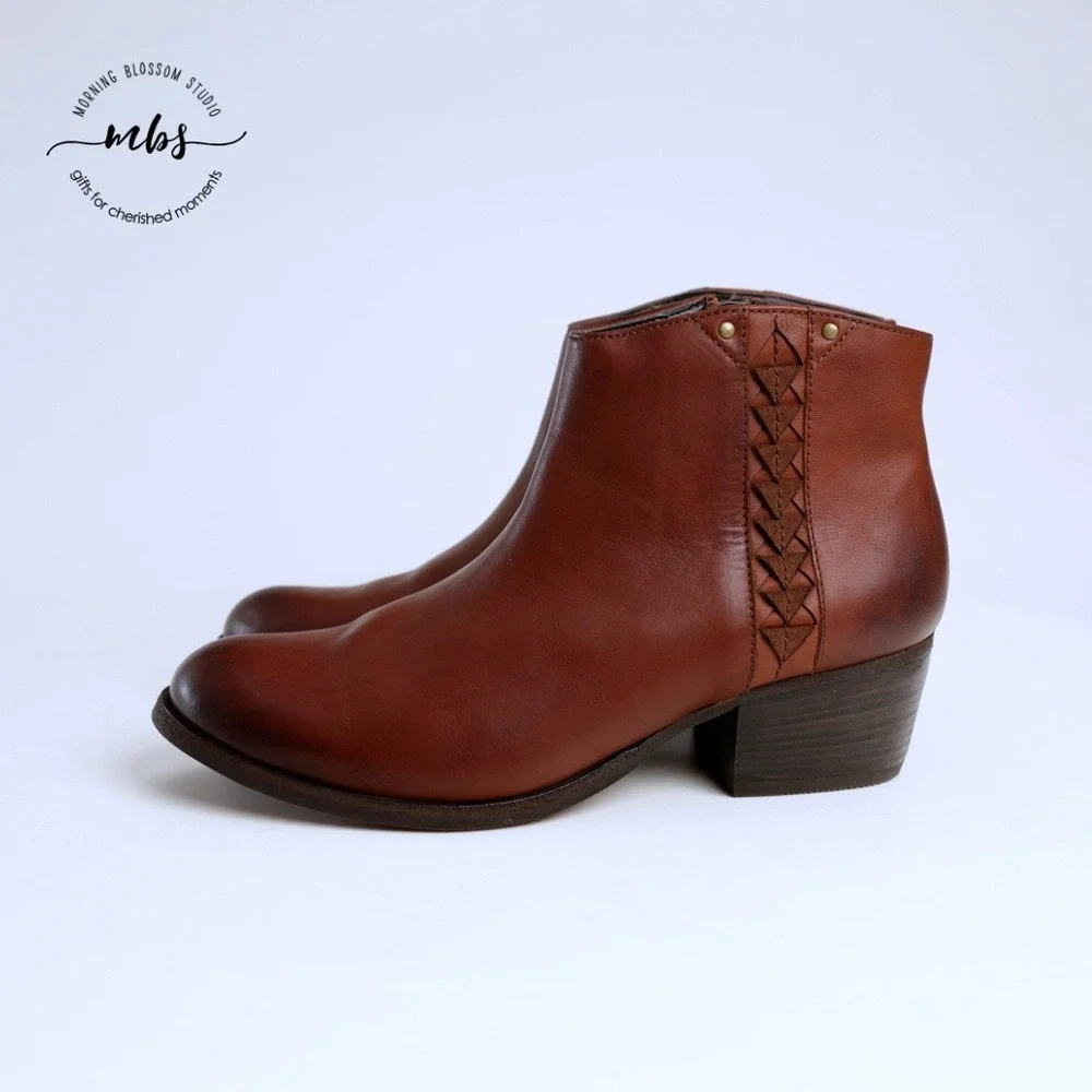 Clarks Maypearl Leather Side Zip Boots Brown Women 8